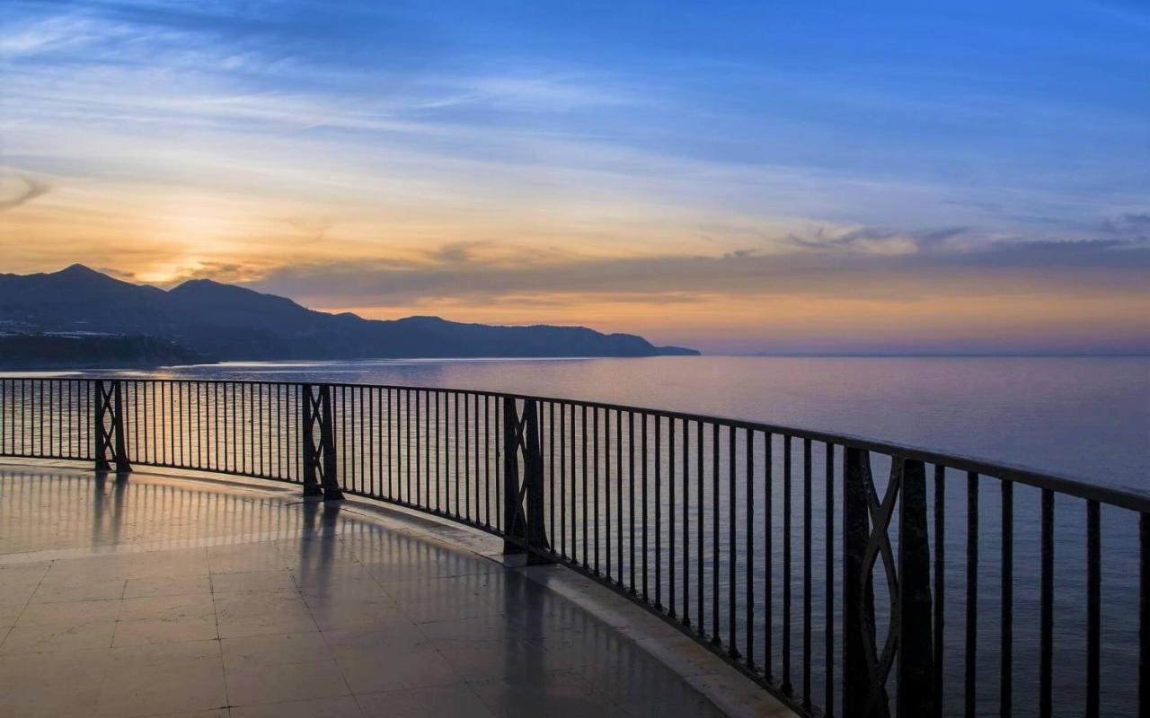 Seasight Apartment Calaceite Torrox Exteriör bild